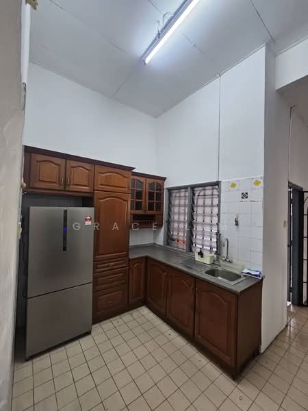 1.5-storey Terraced House for Sale in Seksyen 28, Taman Alam Megah (Shah Alam) - Grace Lim - PropertyGuru.com.my