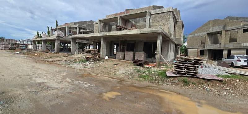 Rumah Berkembar untuk Dijual di Rumah Semi-D Dua Tingkat (A) di Lunas (Lunas) - Ching Hsian Lim - Exterior - PropertyGuru.com.my