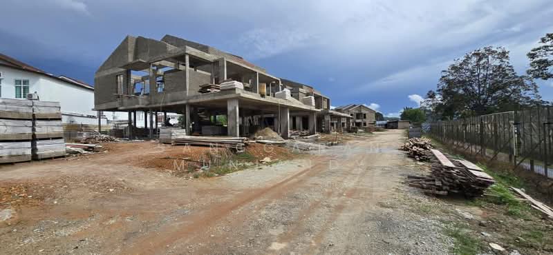 Semi-Detached House for Sale in Lunas (Kedah) - Sanggaran Muniandy - Exterior - PropertyGuru.com.my