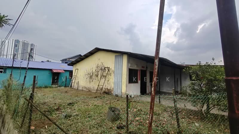1-storey Terraced House for Sale in Johor Bahru (Johor) - Vivien Keck - Exterior - PropertyGuru.com.my