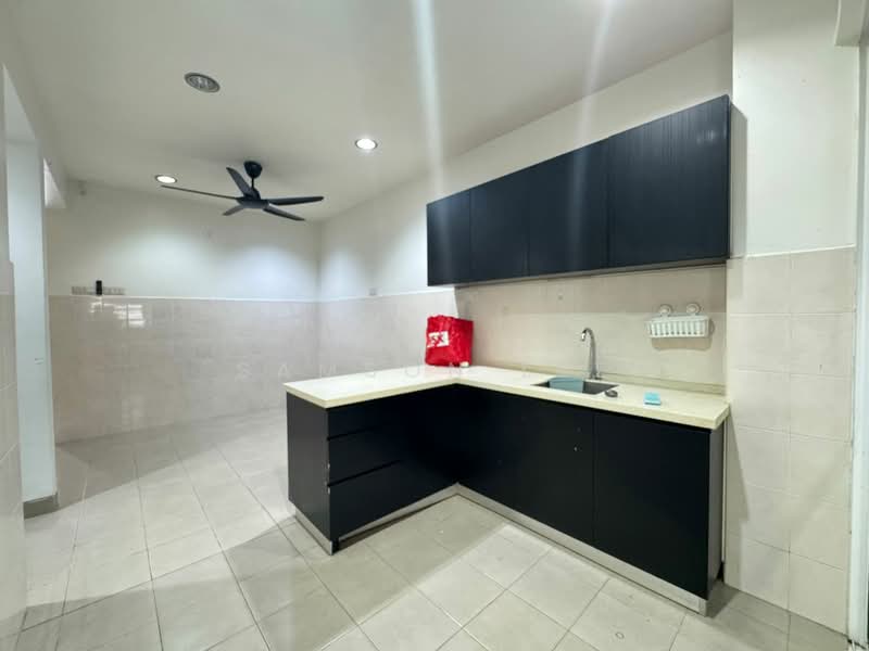 2-storey Terraced House for Sale in Kota Emerald (Rawang) - Samson Lee - Kitchen - PropertyGuru.com.my