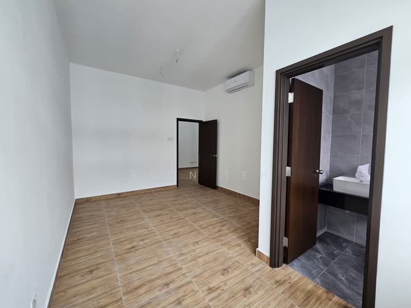 Rumah Teres 2 Tingkat untuk Disewa di Taman Molek (Johor Bahru) - Ryon Teh - PropertyGuru.com.my