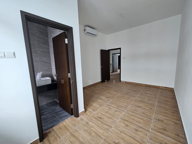 Rumah Teres 2 Tingkat untuk Disewa di Taman Molek (Johor Bahru) - Ryon Teh - PropertyGuru.com.my