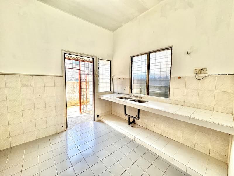 Rumah Teres 2 Tingkat untuk Dijual di Taman Bukit Kajang Baru (Kajang) - Azli Ibrahim - Kitchen - PropertyGuru.com.my