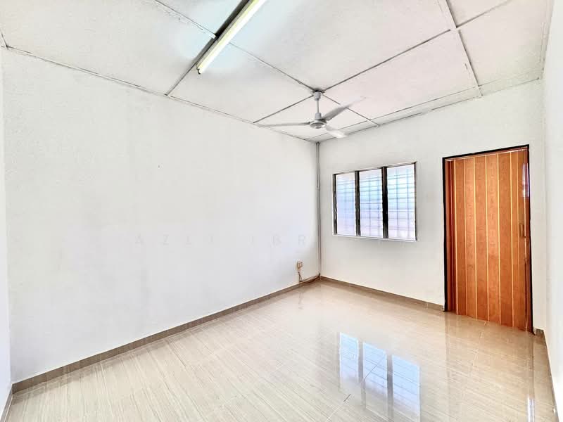 Rumah Teres 2 Tingkat untuk Dijual di Taman Bukit Kajang Baru (Kajang) - Azli Ibrahim - Interior - PropertyGuru.com.my