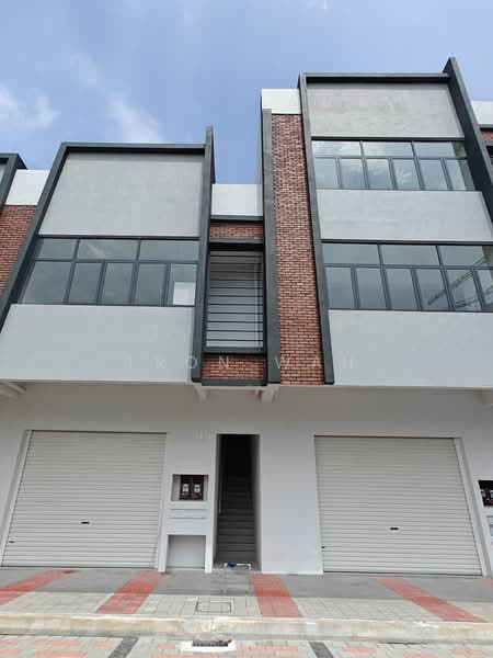 Kedai / Pejabat untuk Disewa di Bandar Gamuda Cove (Dengkil) - Tron Wan - Exterior - PropertyGuru.com.my