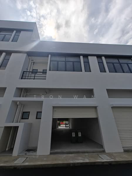 Kedai / Pejabat untuk Disewa di Bandar Gamuda Cove (Dengkil) - Tron Wan - Exterior - PropertyGuru.com.my