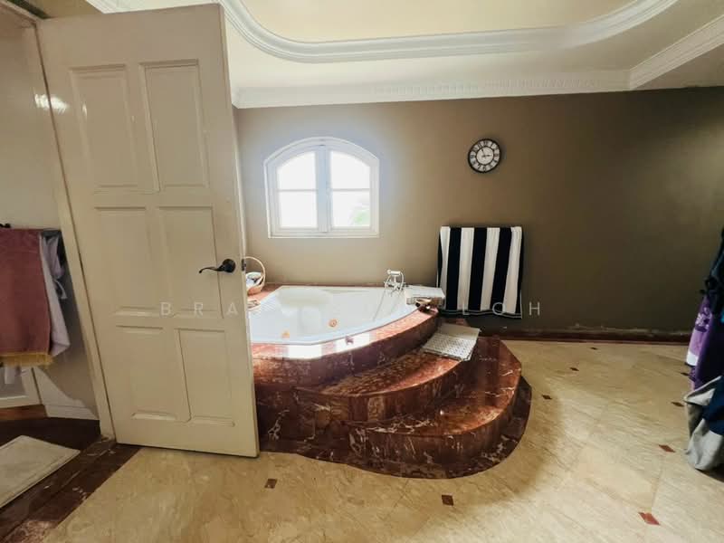 Bungalow for Sale in Taman Melawati (Ulu Kelang) - Brackson Loh - Bathroom - PropertyGuru.com.my