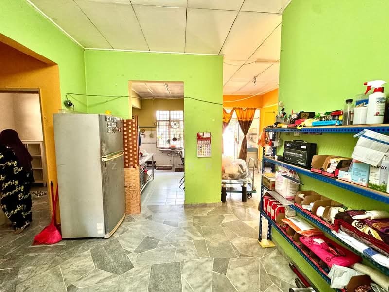 Bungalow for Sale in Taman Tasik Semenyih (Semenyih) - Azli Ibrahim - Kitchen - PropertyGuru.com.my