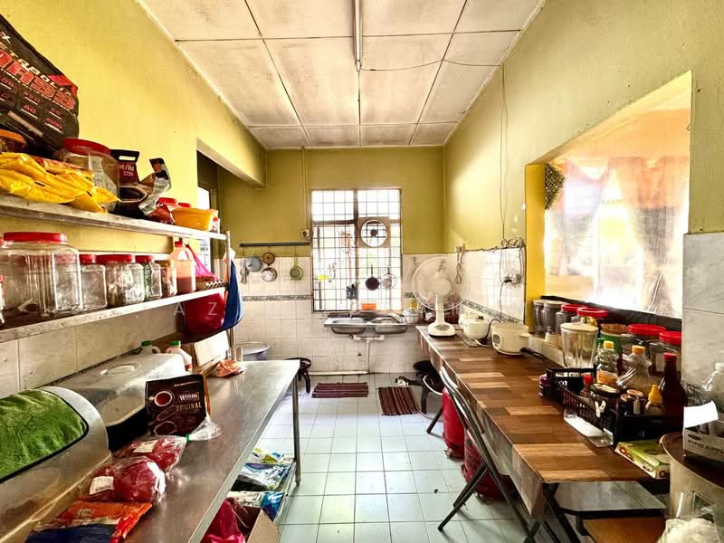 Bungalow for Sale in Taman Tasik Semenyih (Semenyih) - Azli Ibrahim - Kitchen - PropertyGuru.com.my
