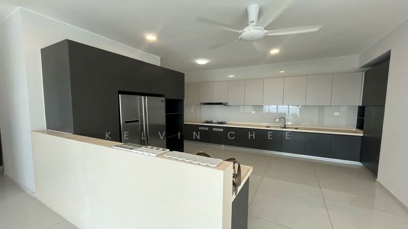 Condominium for Sale at Royal Strand @ Country Garden Danga Bay - Kelvin Chee - Kitchen - PropertyGuru.com.my