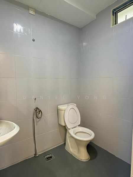 Apartment for Sale at Sri Awana Townhouse - Daniel Yong - Bathroom - PropertyGuru.com.my