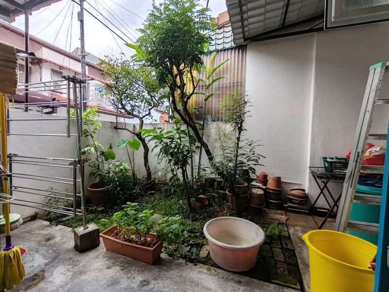 2-storey Terraced House for Sale in SS23 (Petaling Jaya) - Mike Yap - Garden - PropertyGuru.com.my