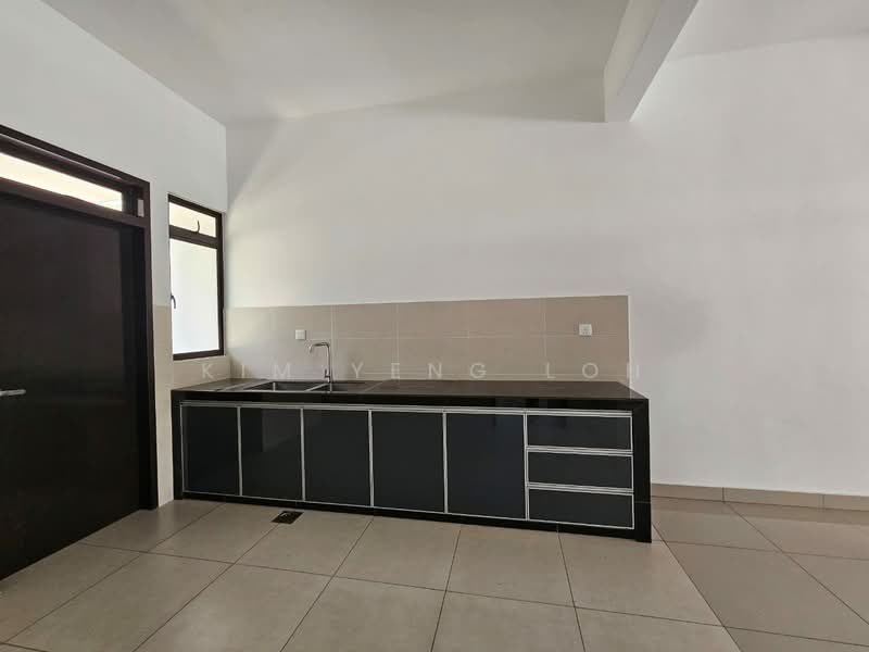 Rumah Teres 2 Tingkat untuk Disewa di Iskandar Puteri (Nusajaya) (Johor) - Kim Yeng Loh - Kitchen - PropertyGuru.com.my