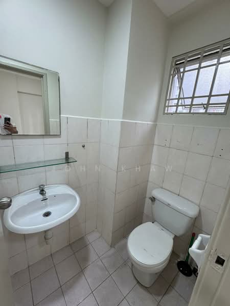 Pangsapuri untuk Disewa di Jalil Damai Apartments - John Khaw - Bathroom - PropertyGuru.com.my