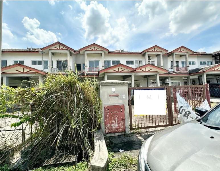Rumah Teres 2-Tingkat untuk Dijual di Alam Perdana (Puncak Alam) - Nazrin Hakimin - Exterior - PropertyGuru.com.my