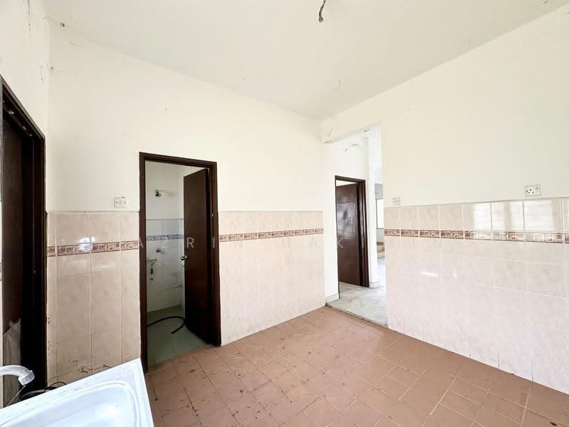 Rumah Teres 2-Tingkat untuk Dijual di Alam Perdana (Puncak Alam) - Nazrin Hakimin - Kitchen - PropertyGuru.com.my