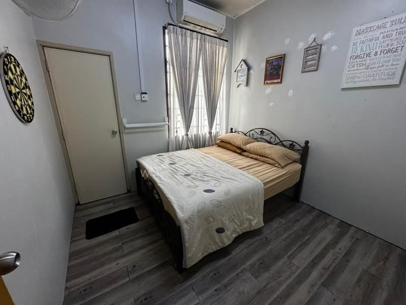 Rumah Teres 2 Tingkat untuk Dijual di Taman Setia Indah (Tebrau) - Win Lim - Bedroom - PropertyGuru.com.my