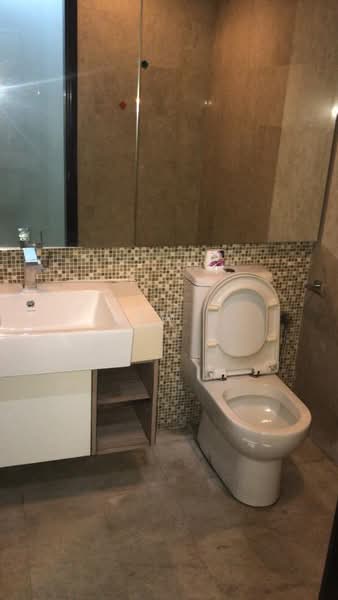 Servis Apartment untuk Disewa di The Elements - Kew . - Bathroom - PropertyGuru.com.my