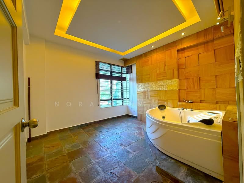 Kondominium untuk Dijual di Rivercity Condominium - Norafian SMH - Bathroom - PropertyGuru.com.my
