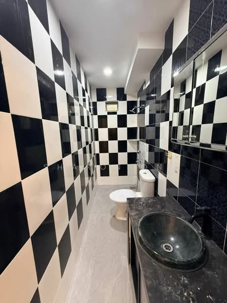 Apartment for Sale at Sri Awana Townhouse - Sharon Ong - Bathroom - PropertyGuru.com.my