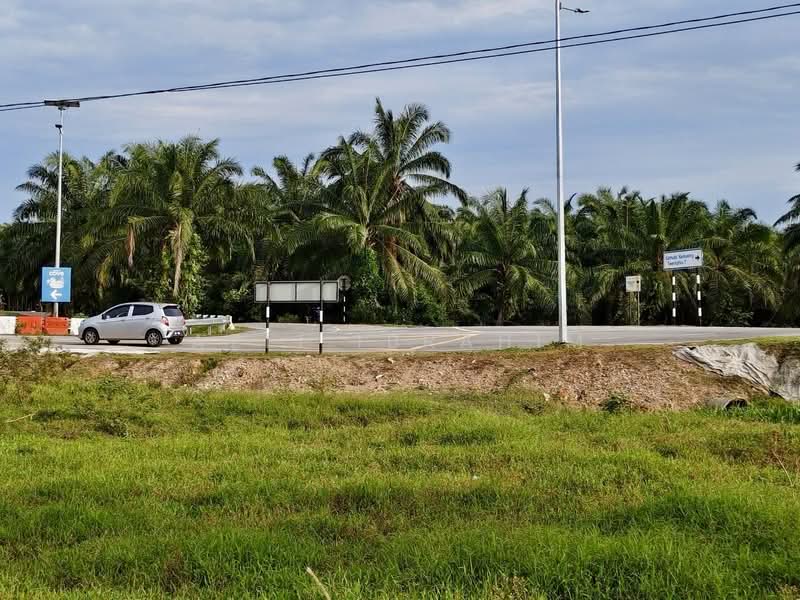 Bungalow for Sale in Banting (Selangor) - Azli Ibrahim - Exterior - PropertyGuru.com.my