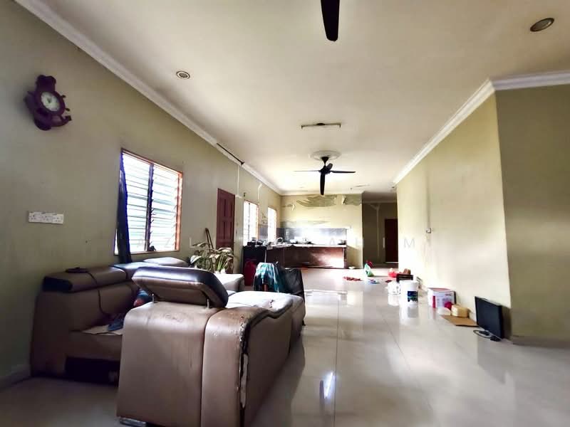 Bungalow for Sale in Banting (Selangor) - Azli Ibrahim - Living Room - PropertyGuru.com.my