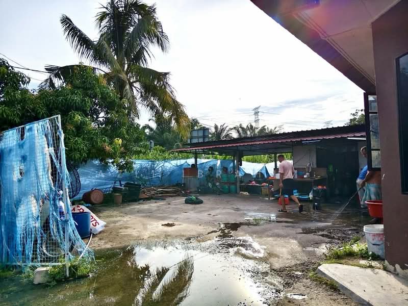 Bungalow for Sale in Banting (Selangor) - Azli Ibrahim - Exterior - PropertyGuru.com.my