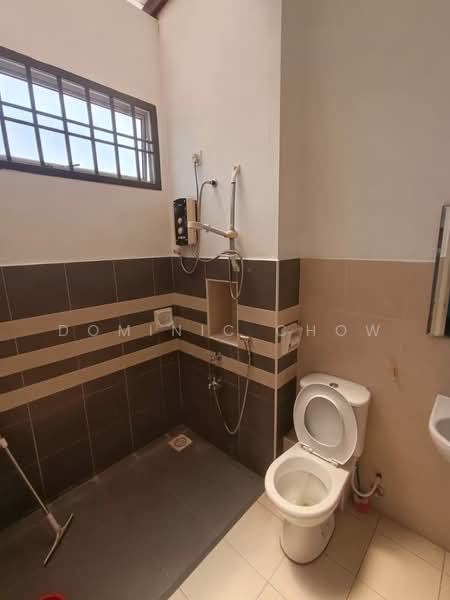 2-storey Terraced House for Rent in Bukit Indah (Iskandar Puteri (Nusajaya)) - Dominic Chow - Bathroom - PropertyGuru.com.my
