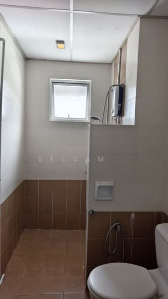 Kondominium untuk Dijual di Fortune Park (Suria Perdana) - Selvam . - Bathroom - PropertyGuru.com.my