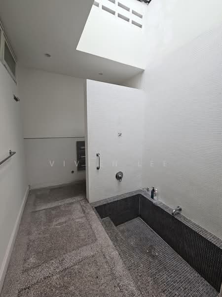 Banglo Pautan untuk Disewa di Damansara Heights (Kuala Lumpur) - Vivien Lee - Bathroom - PropertyGuru.com.my