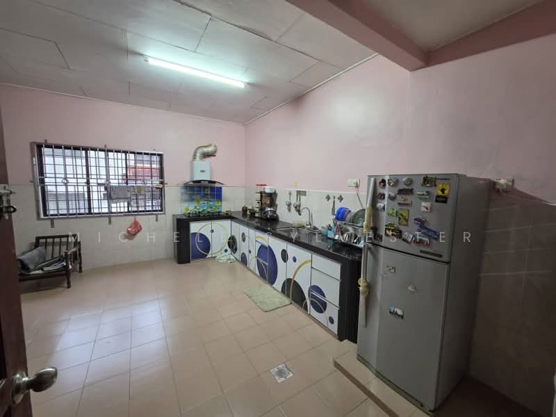 Rumah Teres 2 Tingkat untuk Dijual di Masai (Johor) - Michele Sylvester - Kitchen - PropertyGuru.com.my