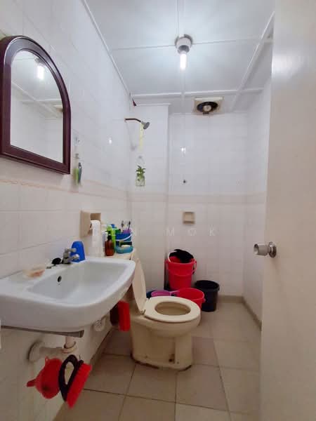 Kondominium untuk Dijual di Bukit Gembira Condominium - Ben Mok - Bathroom - PropertyGuru.com.my