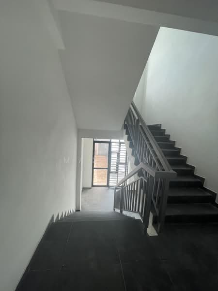 Kilang untuk Disewa di Eco Business Park 1 (Johor Bahru) - Max Kan - Corridor - PropertyGuru.com.my