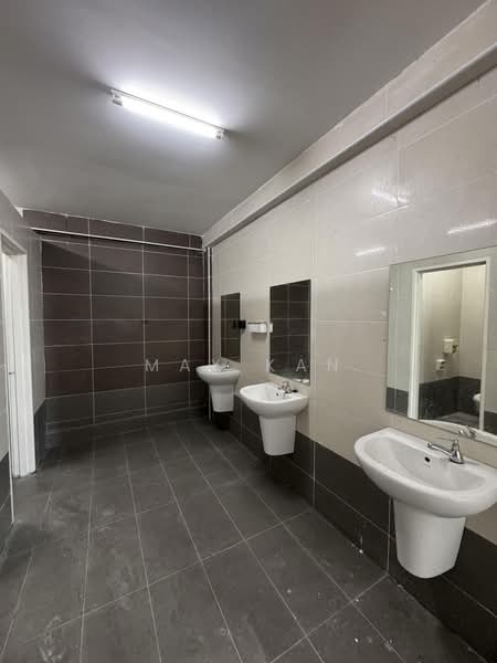 Kilang untuk Disewa di Eco Business Park 1 (Johor Bahru) - Max Kan - Bathroom - PropertyGuru.com.my