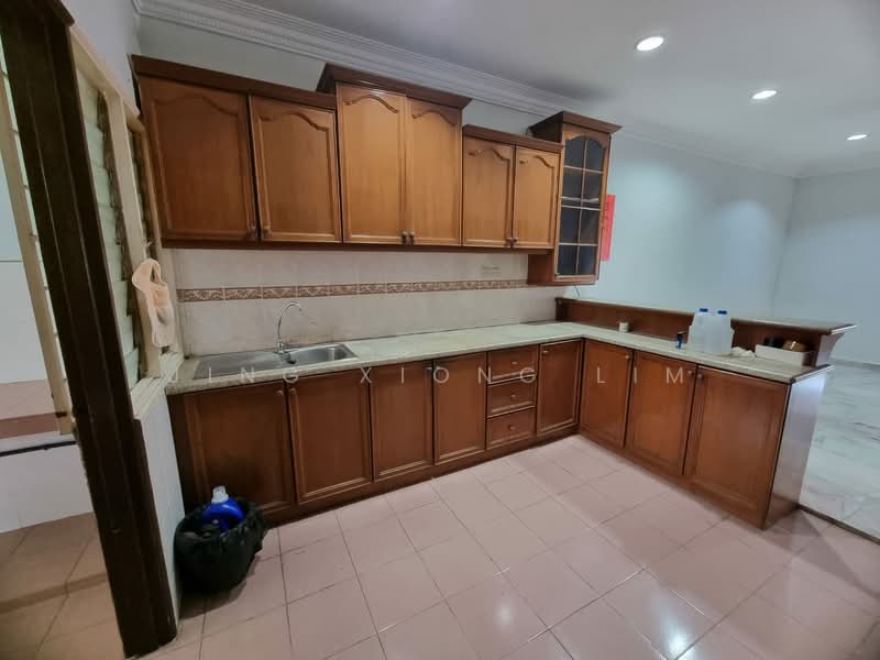 2-storey Terraced House for Sale in Pusat Bandar Puchong (Puchong) - Jing Xiong Lim - Kitchen - PropertyGuru.com.my