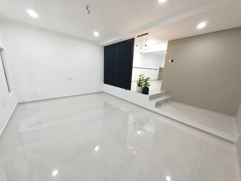 Rumah Teres 2 Tingkat untuk Dijual di Bandar Sungai Long (Selangor) - Mac Chong - Living Room - PropertyGuru.com.my