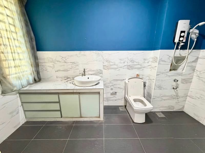 2-storey Terraced House for Sale in Taman Sri Pulai Perdana (Skudai) - Sharon Ong - Bathroom - PropertyGuru.com.my