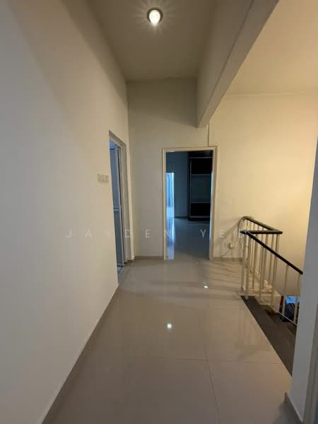2-storey Terraced House for Rent in Taman Overseas Union (Taman Oug) (Jalan Klang Lama (Old Klang Road)) - Jayden Yee - Corridor - PropertyGuru.com.my