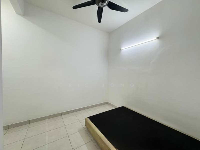 Rumah Teres 2 Tingkat untuk Dijual di Rawang (Selangor) - Tris Jong - Bedroom - PropertyGuru.com.my
