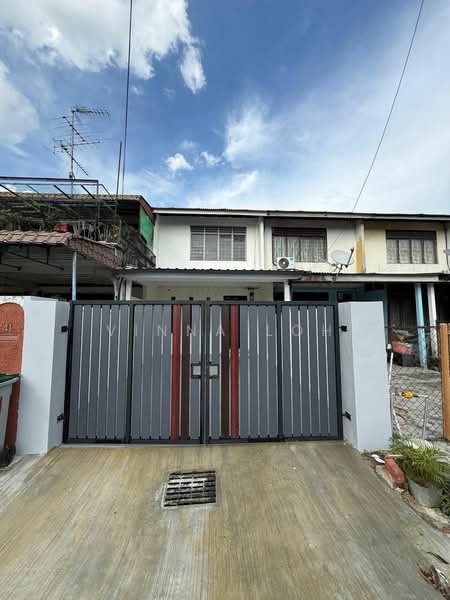 2-storey Terraced House for Sale in Johor Bahru (Johor) - Vinna Loh - Exterior - PropertyGuru.com.my