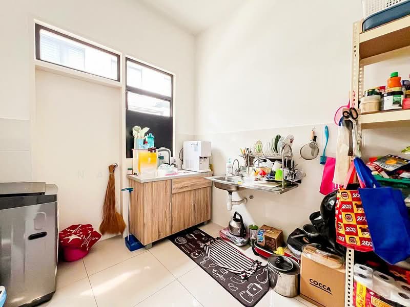 2-storey Terraced House for Sale in Eco Grandeur (Puncak Alam) - Nazrin Hakimin - Kitchen - PropertyGuru.com.my