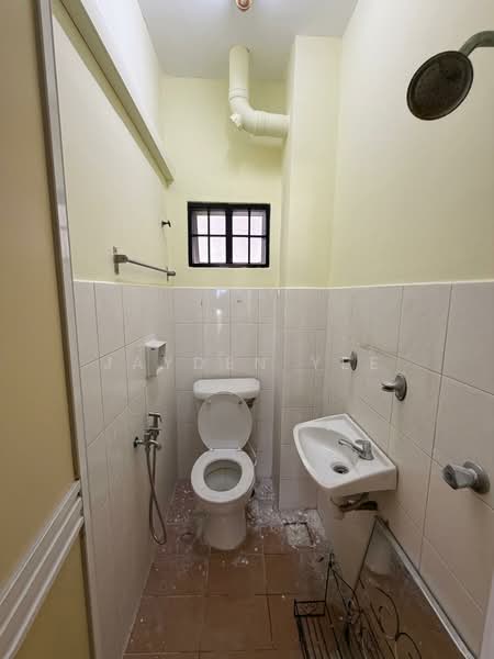 2-storey Terraced House for Rent in Bandar Baru Sri Petaling (Sri Petaling) - Jayden Yee - Bathroom - PropertyGuru.com.my