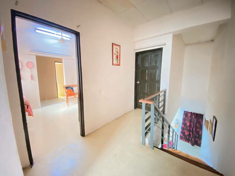 2-storey Terraced House for Sale in Garden Avenue (Seremban 2) - Ismi Muhammad - Interior - PropertyGuru.com.my