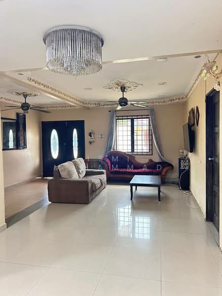2-storey Terraced House for Sale in Garden Avenue (Seremban 2) - Ismi Muhammad - Living Room - PropertyGuru.com.my