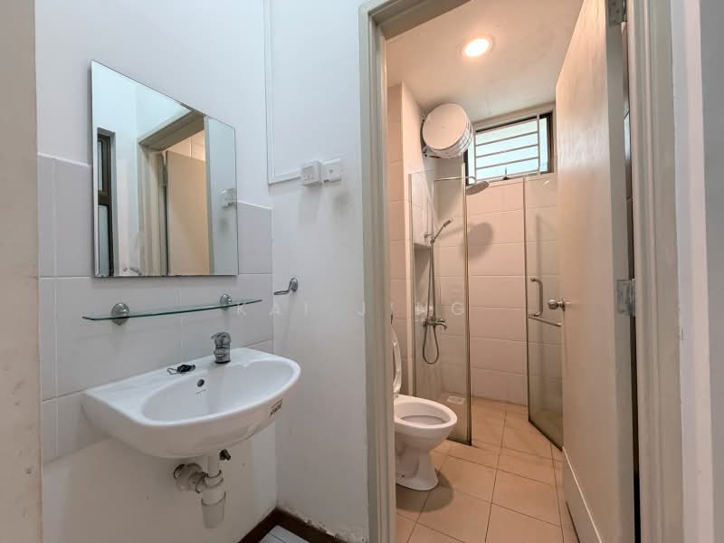 Rumah Kluster untuk Disewa di Iskandar Puteri (Nusajaya) (Johor) - Kai Jing - Bathroom - PropertyGuru.com.my