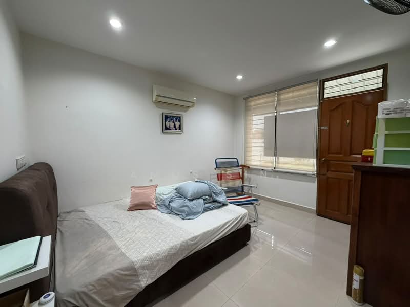 Semi-Detached House for Sale in Island Park (Jelutong) - Amos Sin - Bedroom - PropertyGuru.com.my