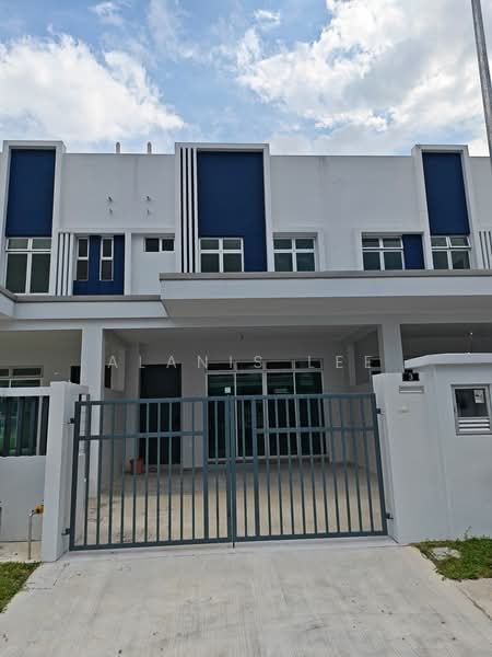 Rumah Teres untuk Disewa di Bandar Dato Onn (Tebrau) - Alanis Lee - PropertyGuru.com.my