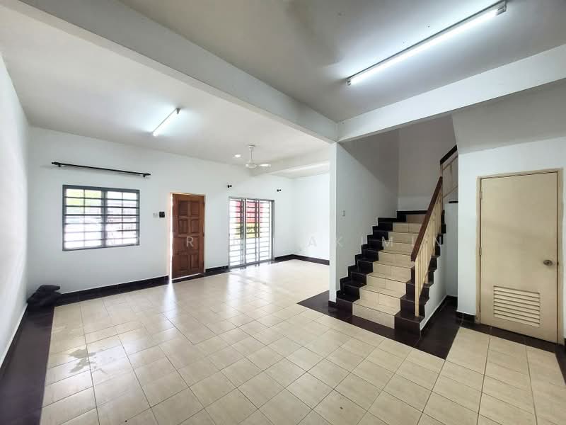 Rumah Teres 2 Tingkat untuk Dijual di Kota Puteri (Batu Arang) - Nazrin Hakimin - PropertyGuru.com.my