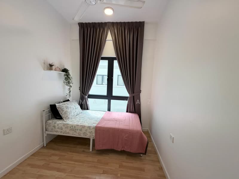 Servis Apartment untuk Disewa di Suria Residence - Aiman Haziq - Bedroom - PropertyGuru.com.my